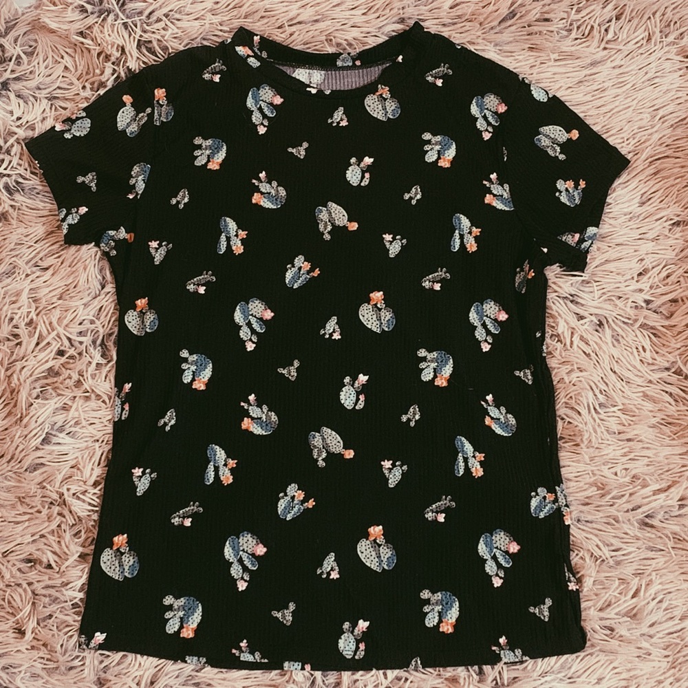 Yummy Soft Black Graphic T shirt